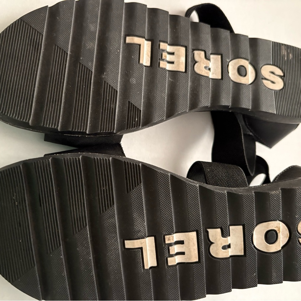 Sorel Black Casual Sandals Slip-On Design - Picture 2 of 3